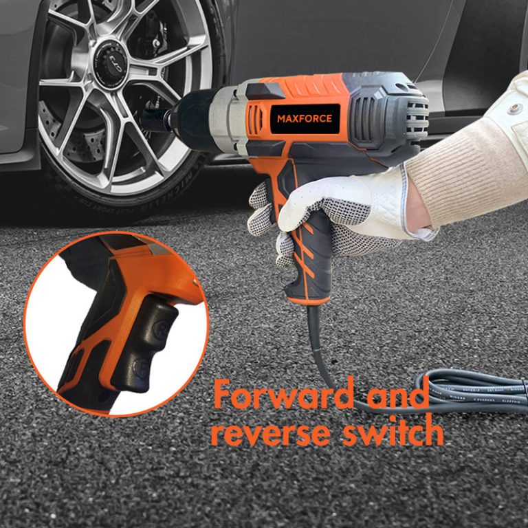 Electric wrench suitable for automobile maintenance